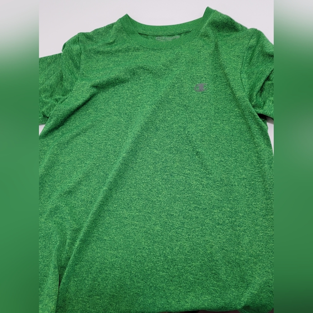 Boys Under Armour Short sleeve tee Large Green Athletic 100% Polyester